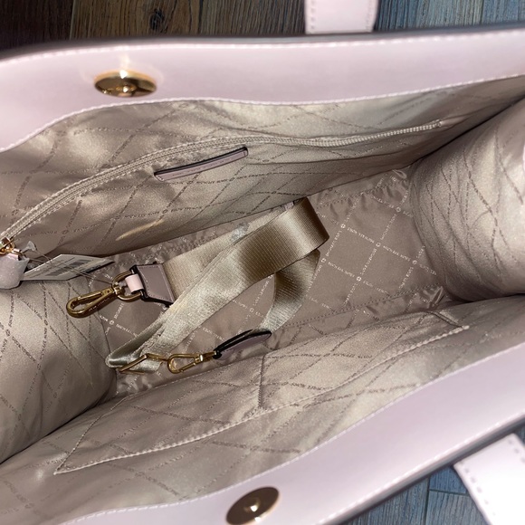 NWT Lg MK Kenly Tote Powdered Blush/Brown - Picture 4 of 5